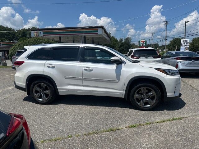 2017 Toyota Highlander Limited Platinum Worcester MA