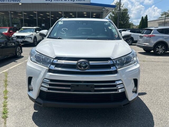 2017 Toyota Highlander Limited Platinum Worcester MA