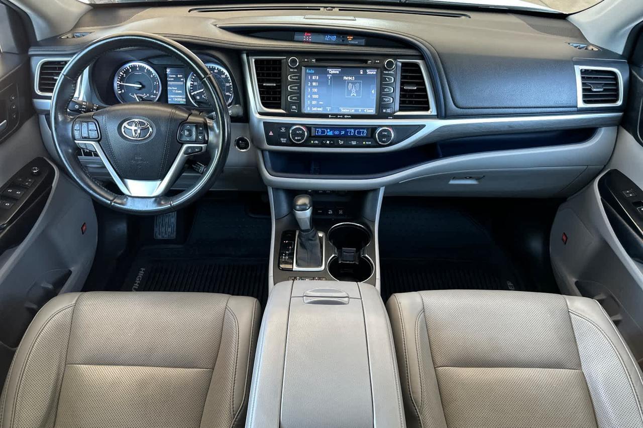 2017 Toyota Highlander Limited