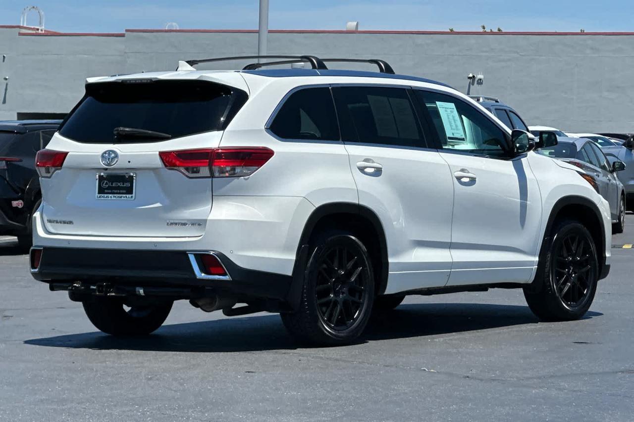 2017 Toyota Highlander Limited