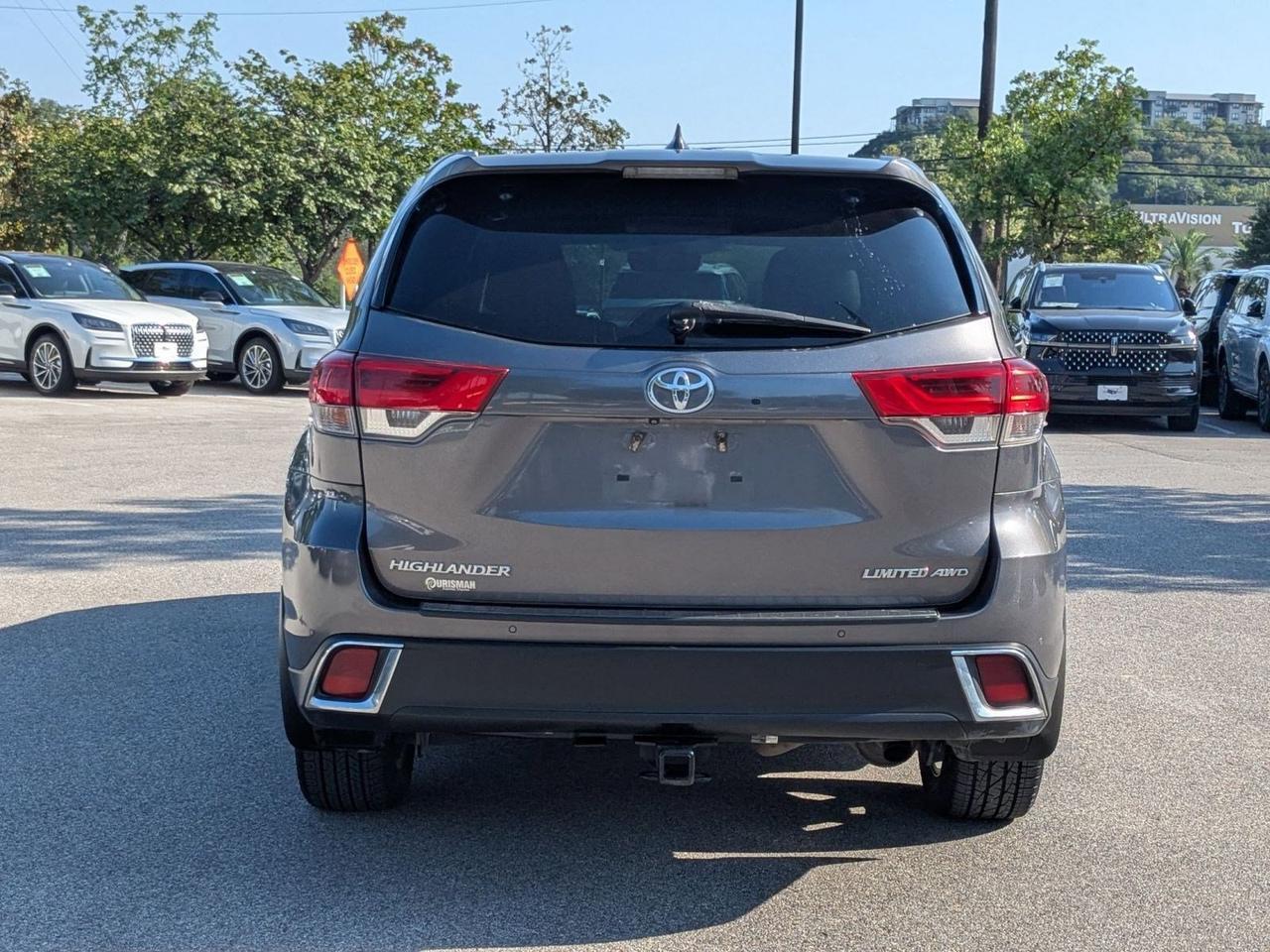 2017 Toyota Highlander Limited