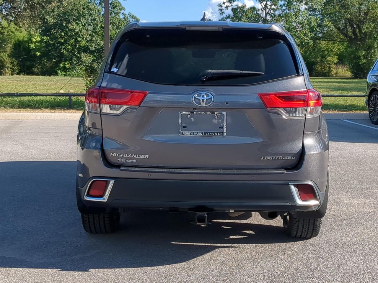 2017 Toyota Highlander Limited