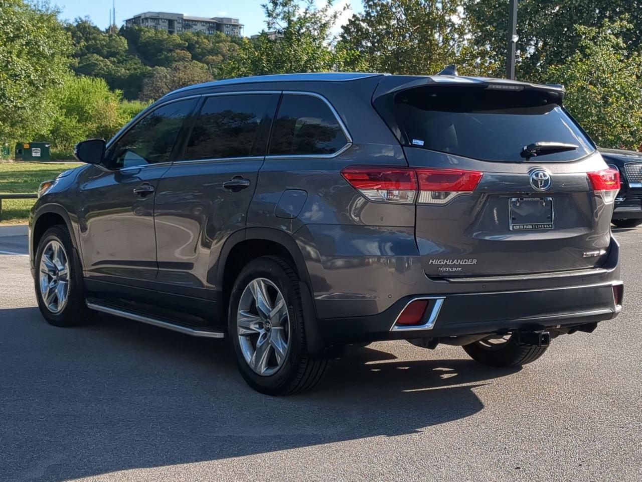 2017 Toyota Highlander Limited