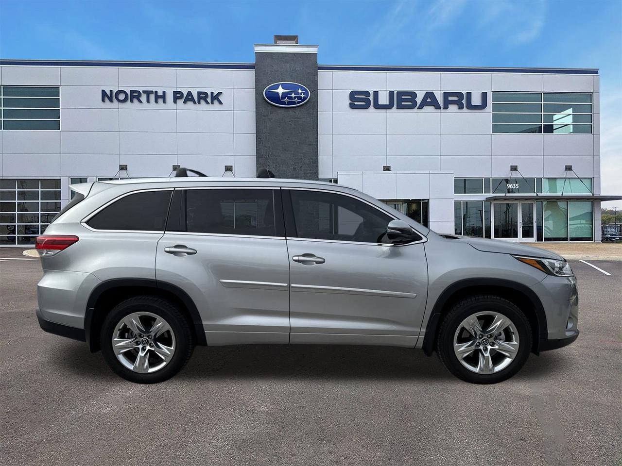 2017 Toyota Highlander Limited