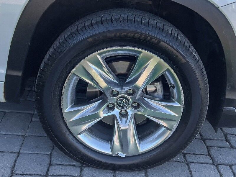 2017 Toyota Highlander Limited Wilmington NC