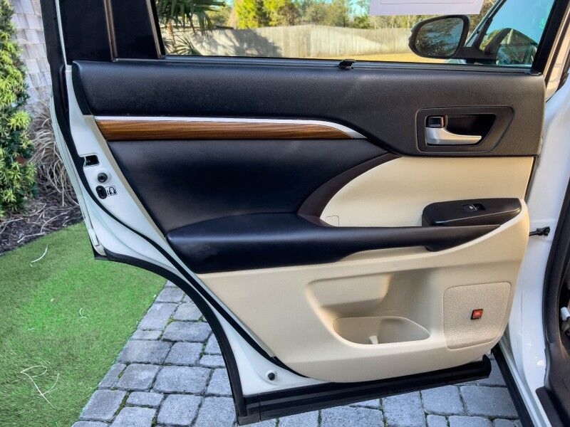 2017 Toyota Highlander Limited Wilmington NC