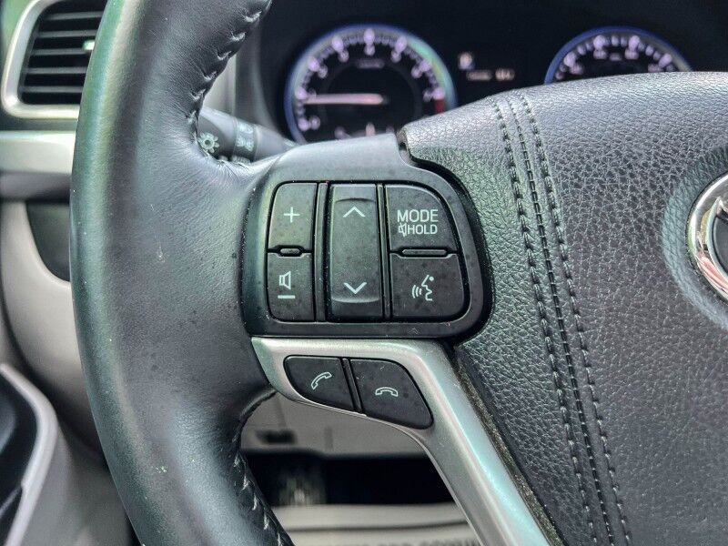 2017 Toyota Highlander Limited Wilmington NC