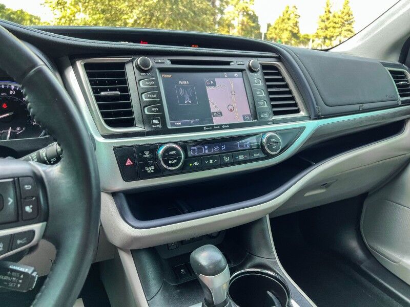 2017 Toyota Highlander Limited Wilmington NC