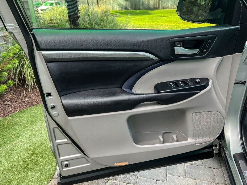 2017 Toyota Highlander Limited Wilmington NC