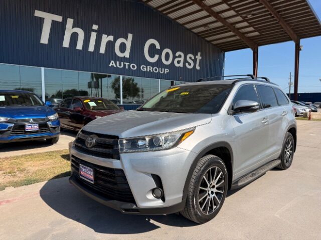 2017 Toyota Highlander SE