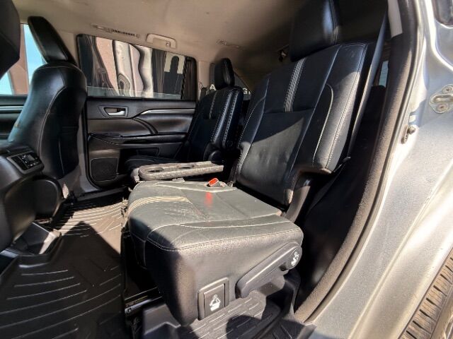 2017 Toyota Highlander SE Kyle TX