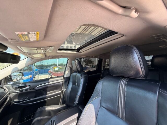 2017 Toyota Highlander SE Kyle TX