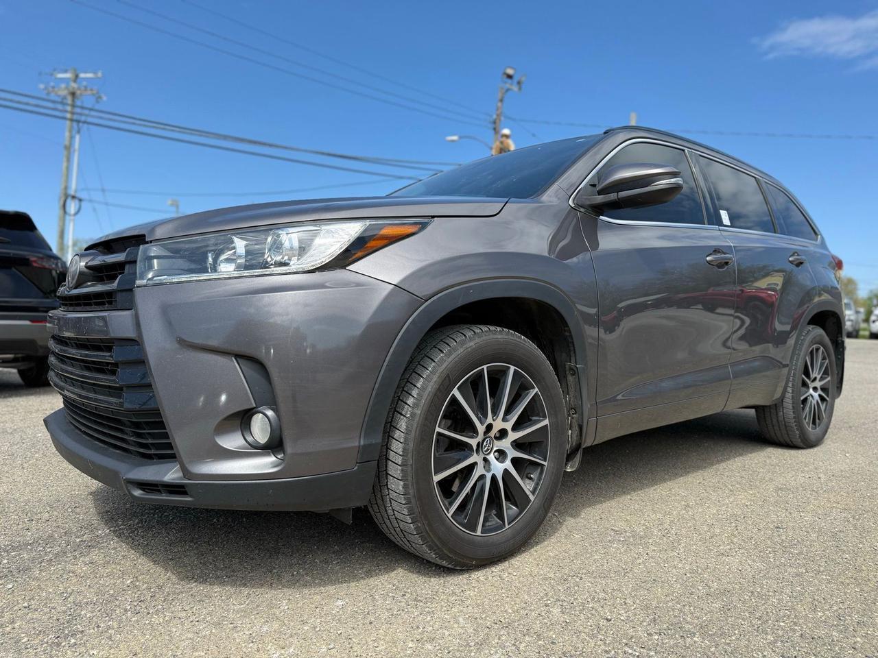 2017 Toyota Highlander SE