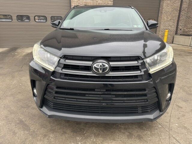 2017 Toyota Highlander SE North Versailles PA