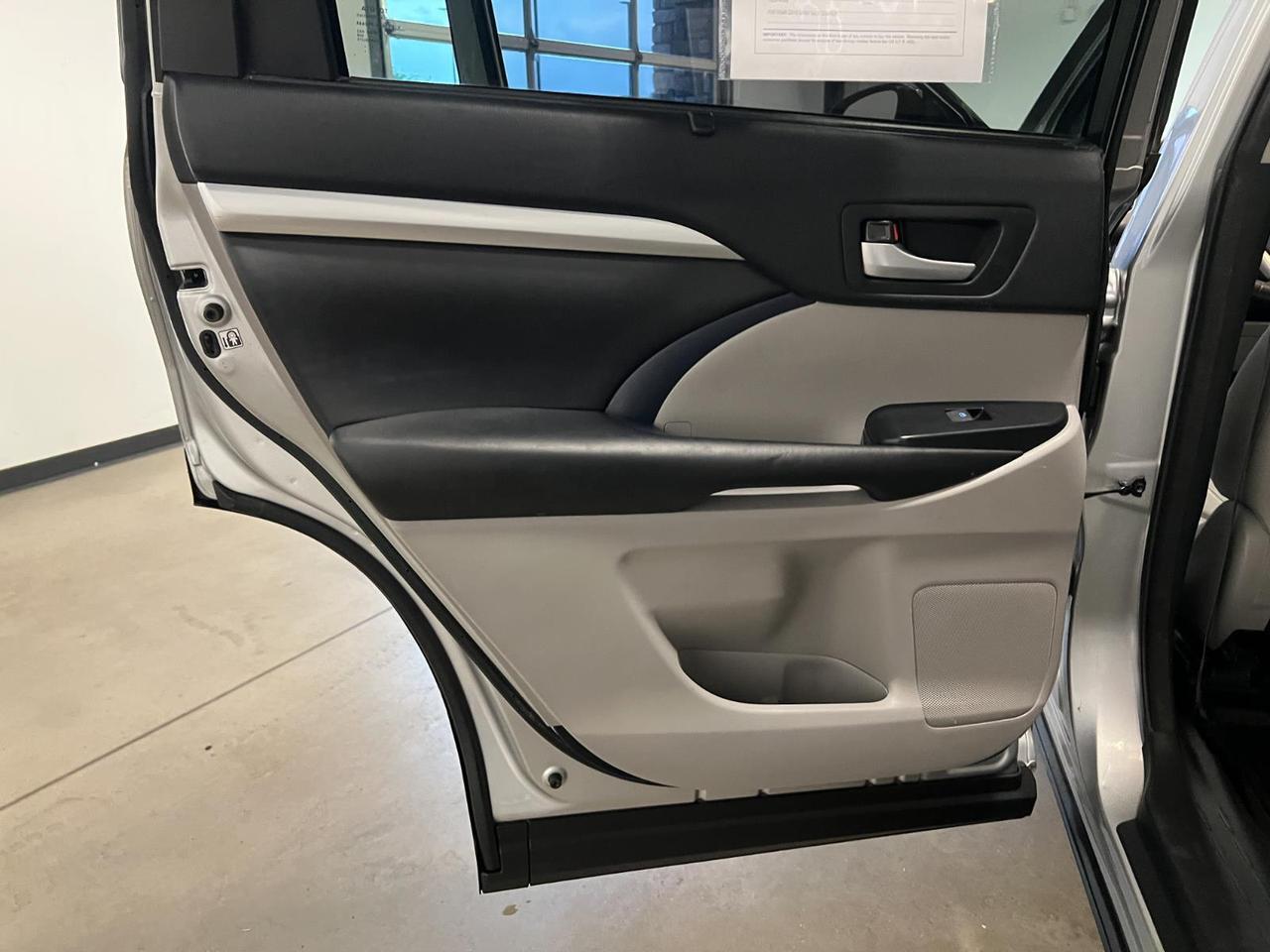2017 Toyota Highlander SE Parker CO