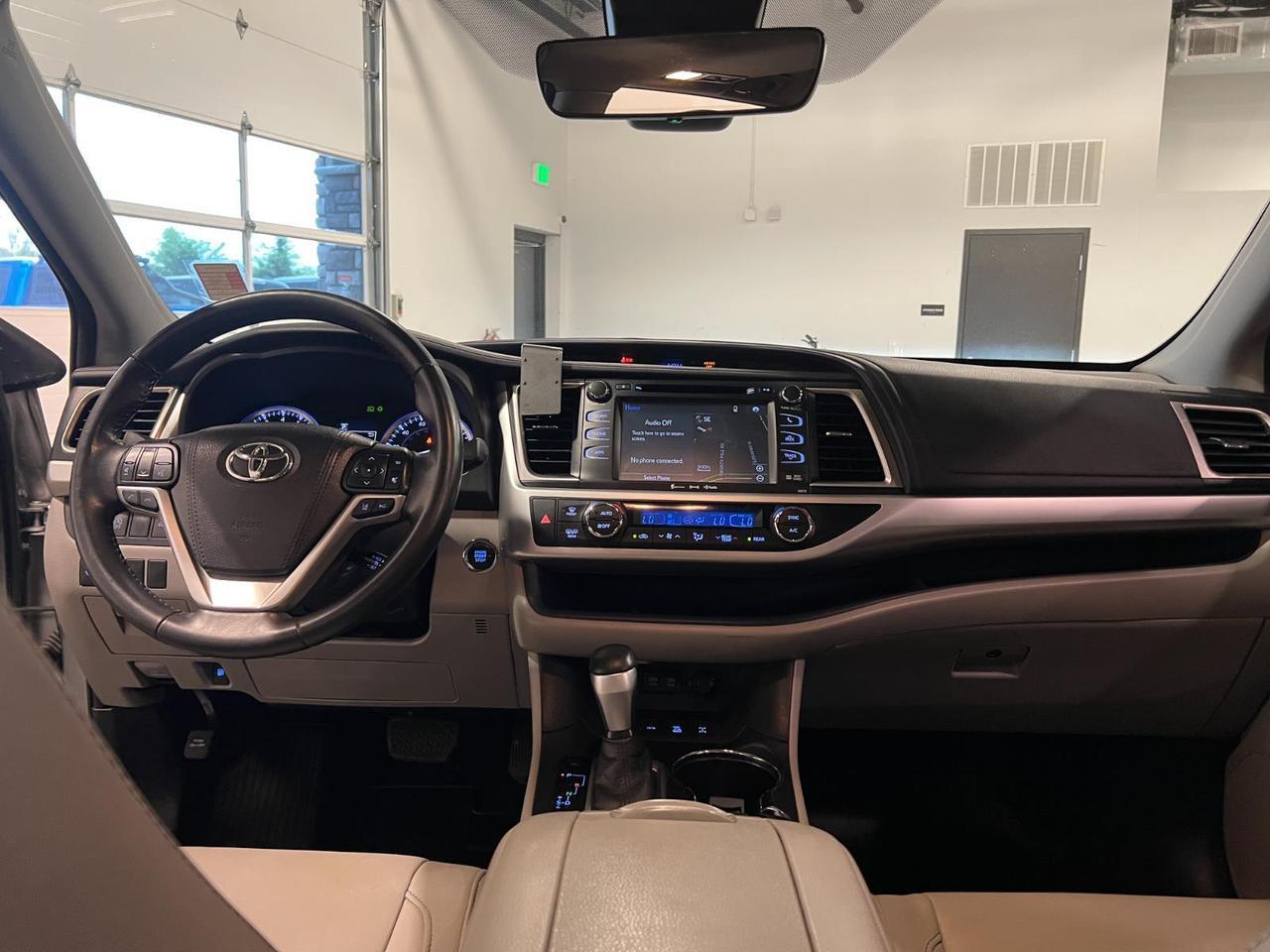 2017 Toyota Highlander SE Parker CO