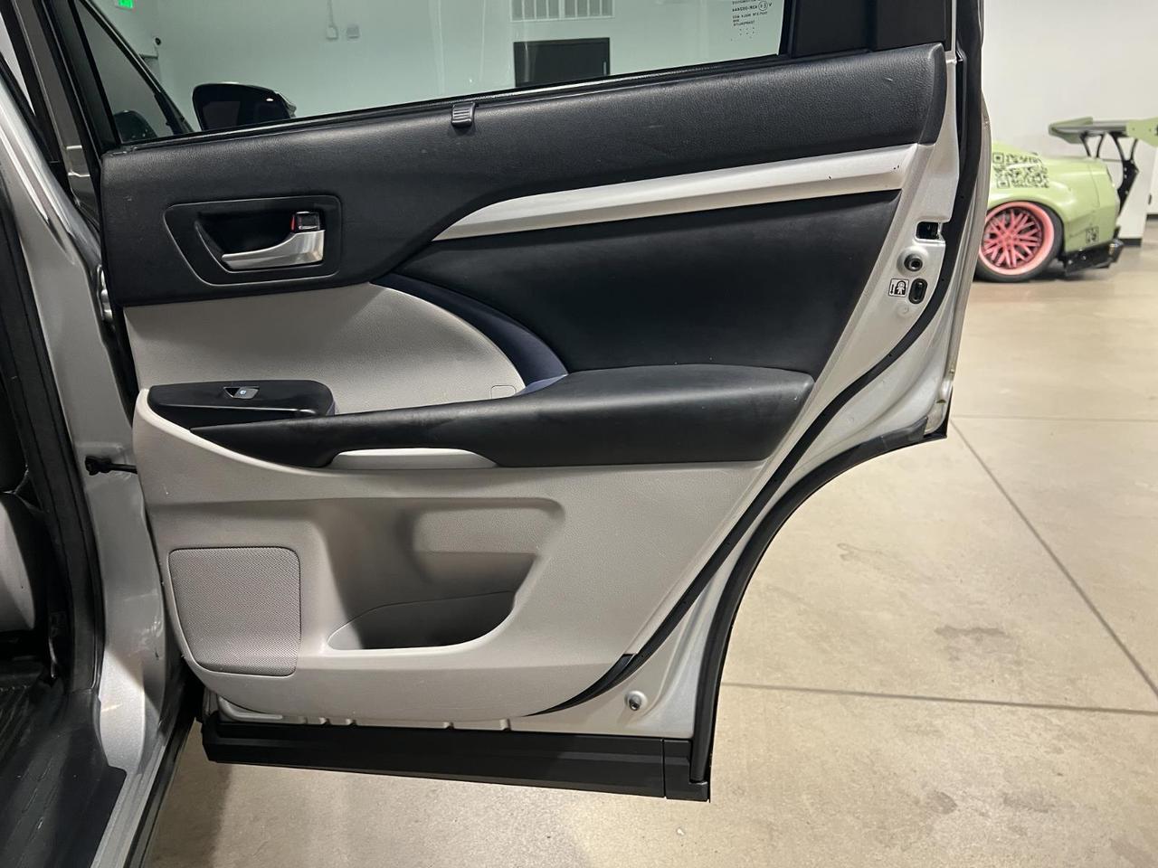 2017 Toyota Highlander SE Parker CO