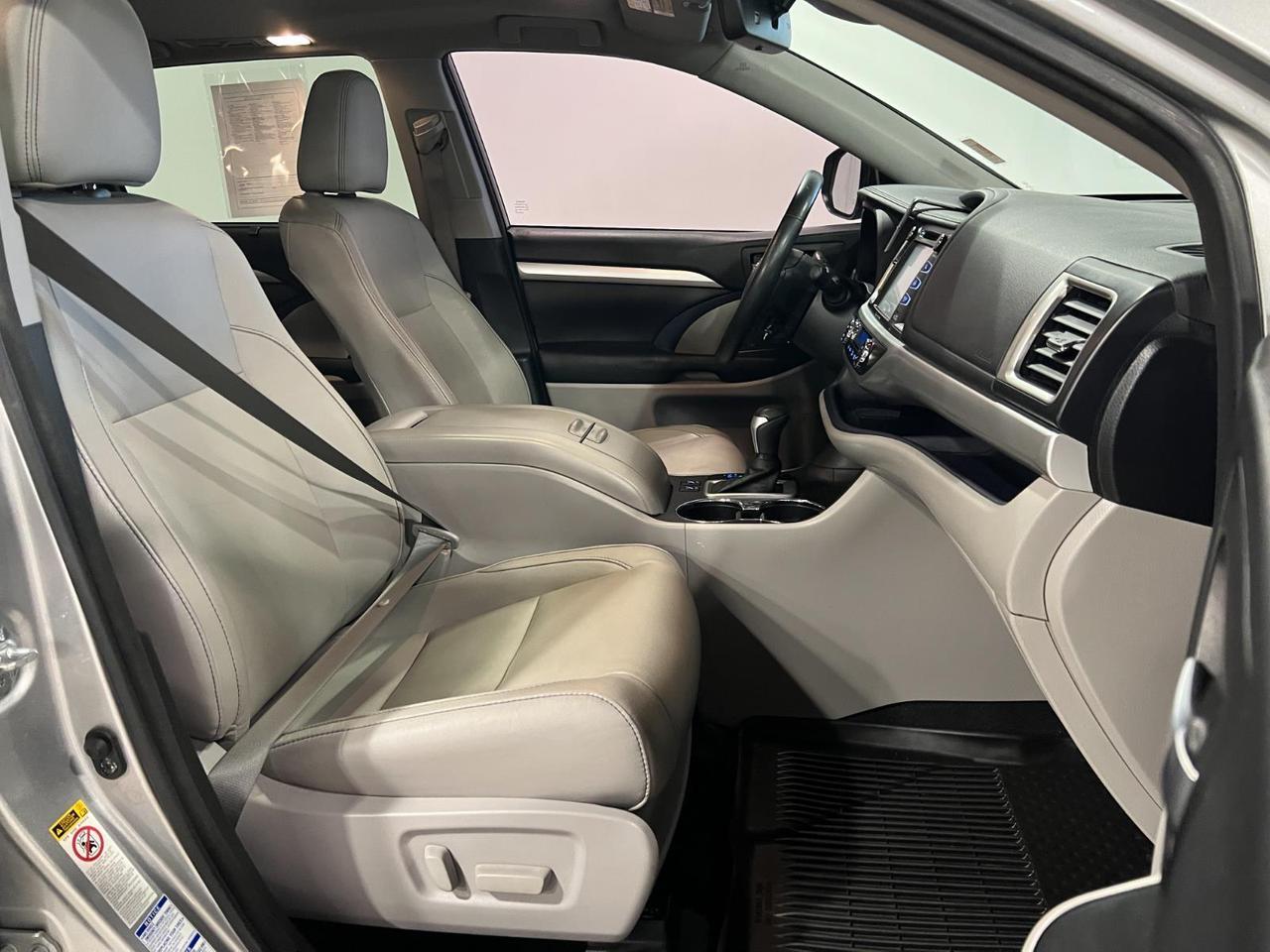 2017 Toyota Highlander SE Parker CO