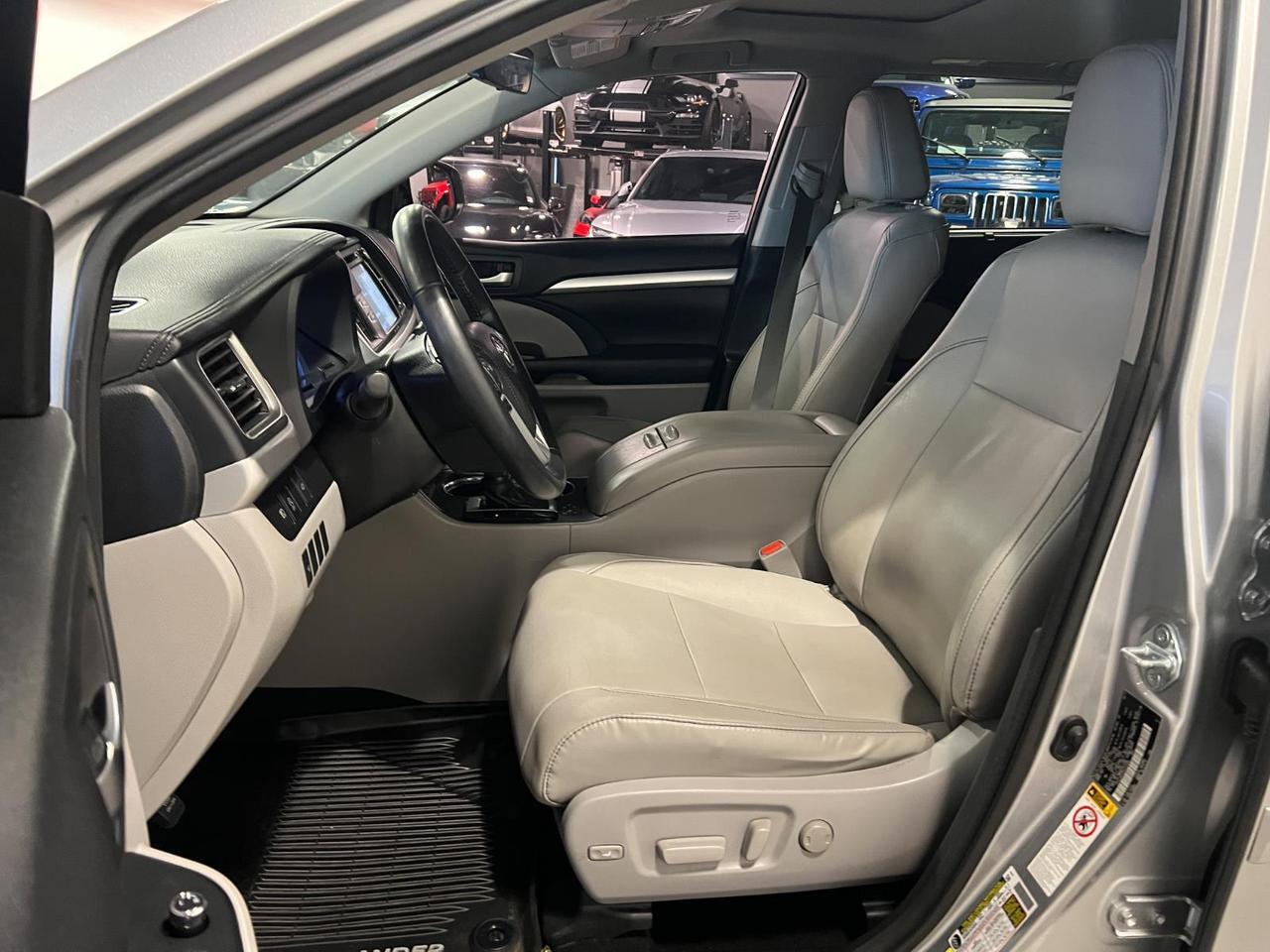 2017 Toyota Highlander SE Parker CO