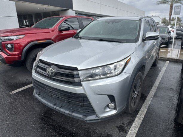2017 Toyota Highlander SE Tucson AZ