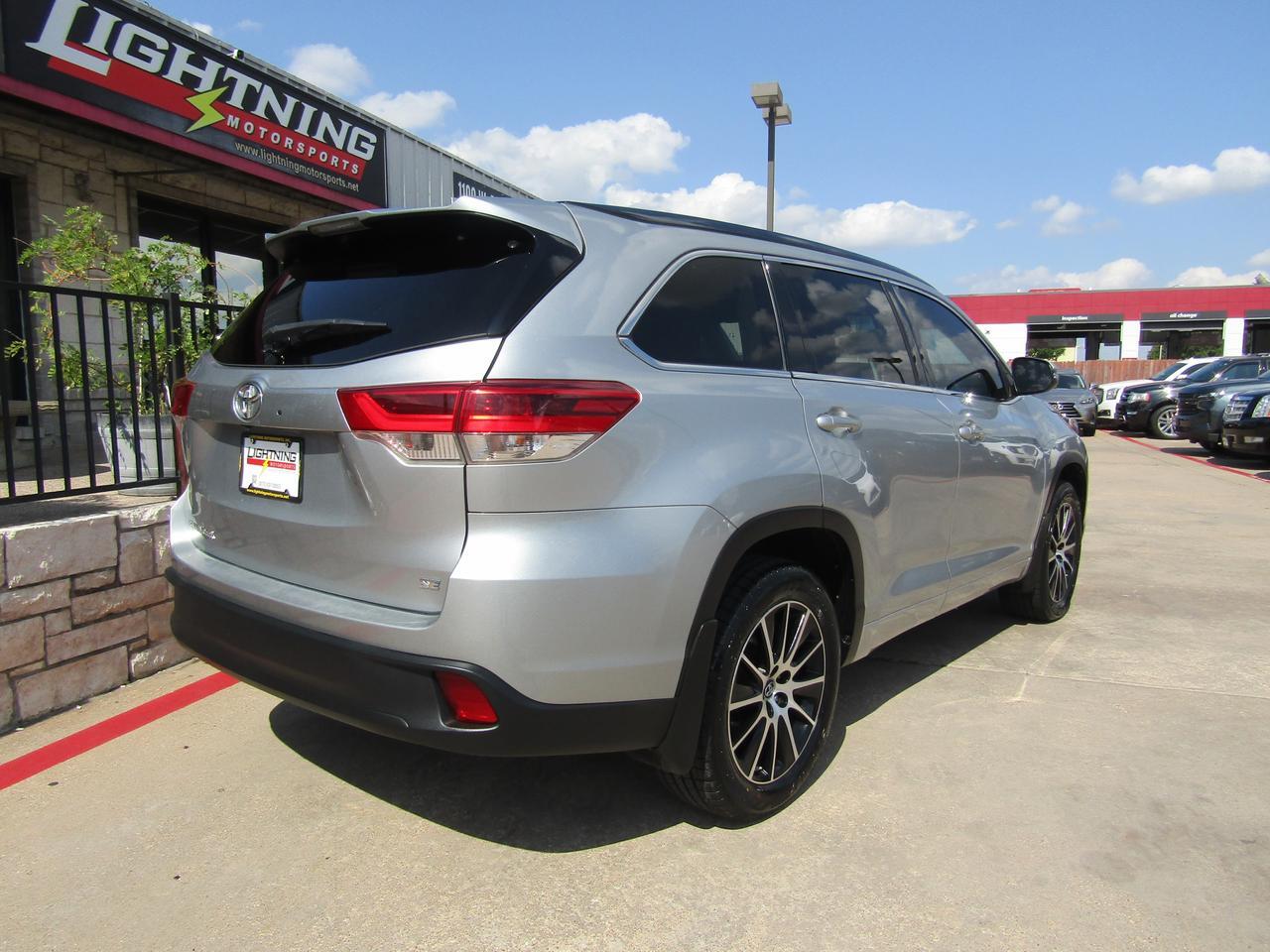 2017 Toyota Highlander SE V6 FWD (Natl) Grand Prairie TX