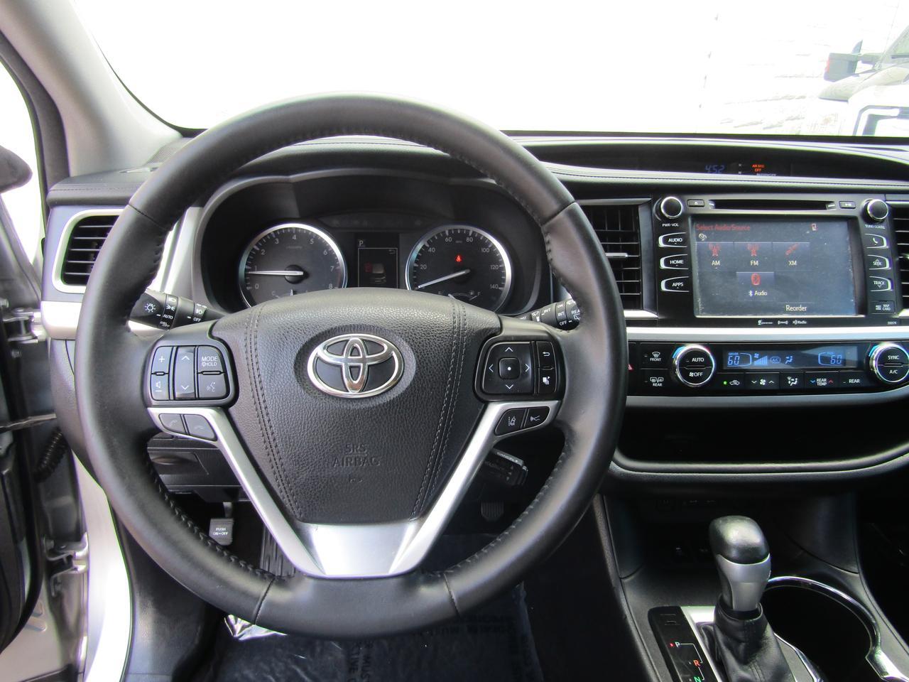 2017 Toyota Highlander SE V6 FWD (Natl) Grand Prairie TX