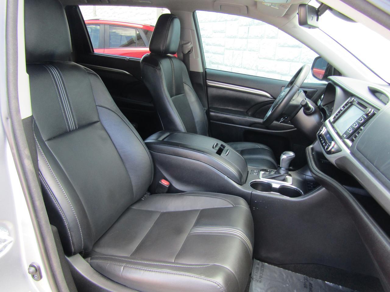 2017 Toyota Highlander SE V6 FWD (Natl) Grand Prairie TX