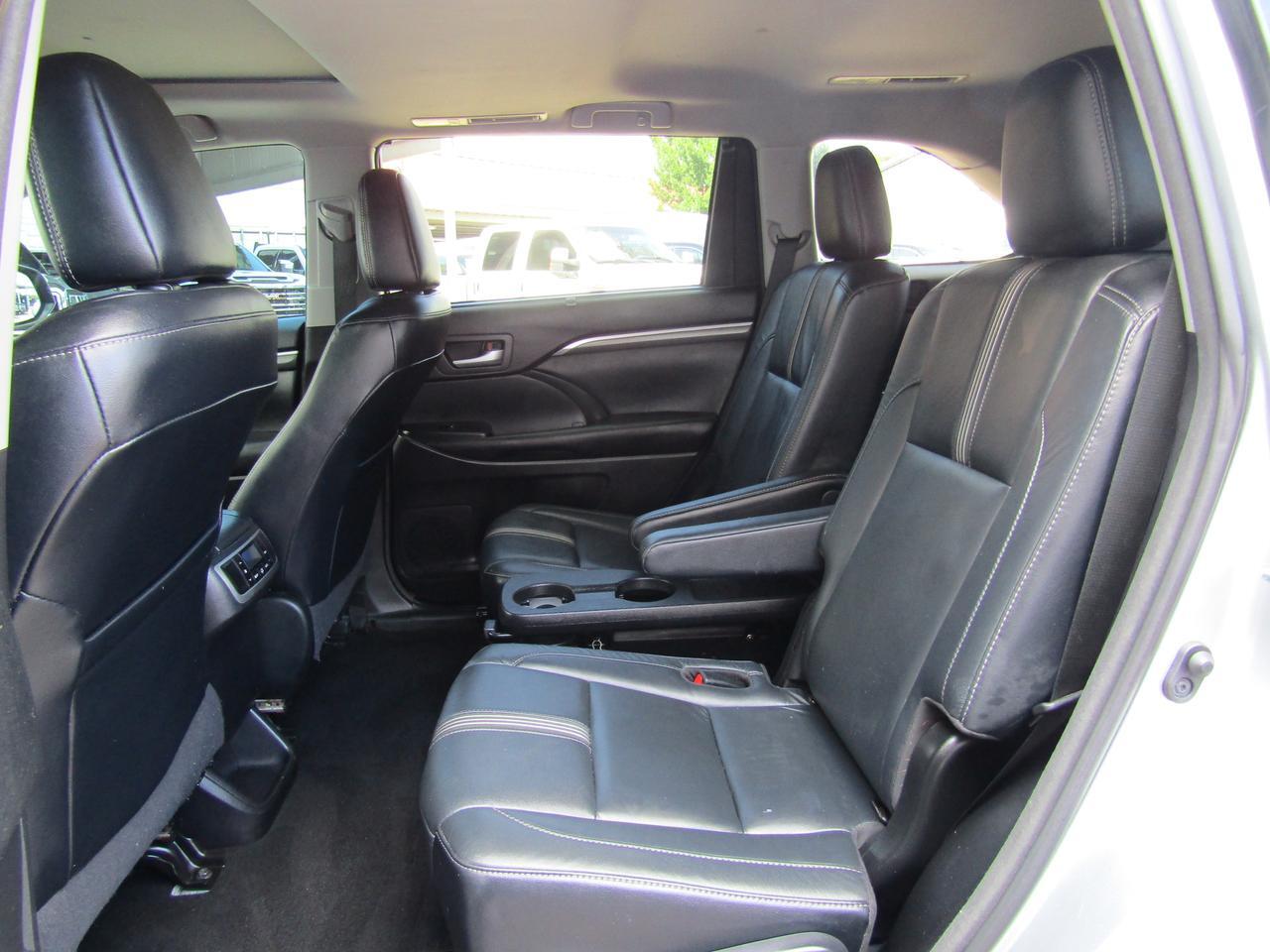 2017 Toyota Highlander SE V6 FWD (Natl) Grand Prairie TX