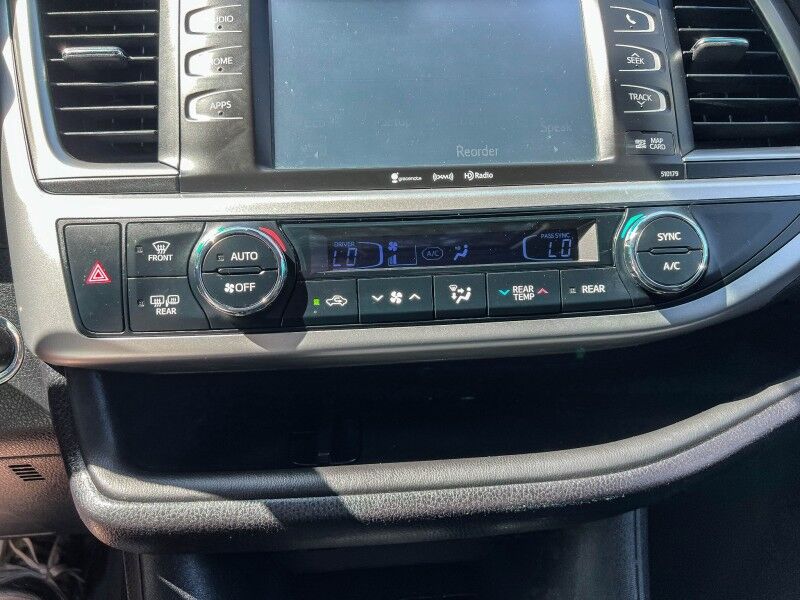 2017 Toyota Highlander SE Wilmington NC