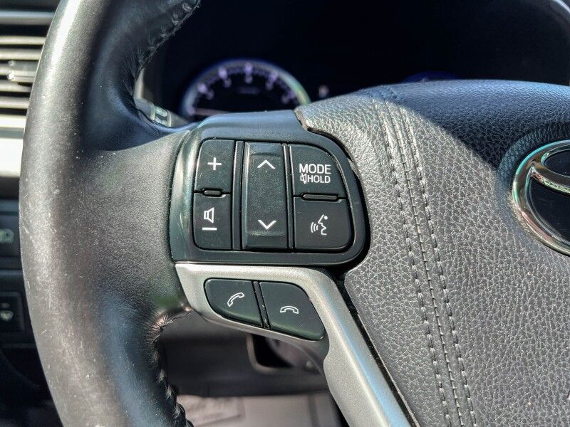 2017 Toyota Highlander SE Wilmington NC