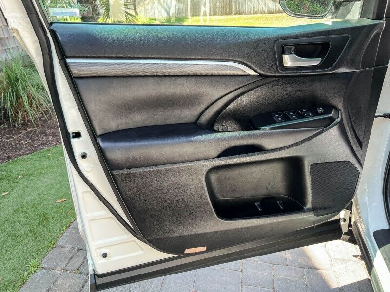 2017 Toyota Highlander SE Wilmington NC