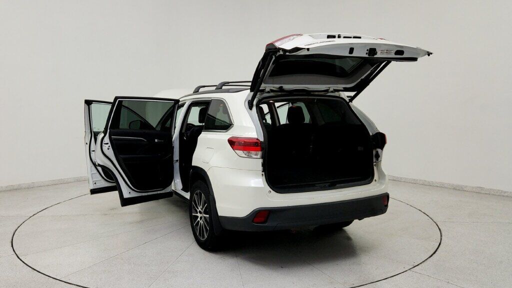 2017 Toyota Highlander SE Laurel MD
