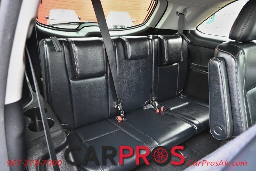 2017 Toyota Highlander XLE - 3.5L V6 - Automatic - AWD - Power Leather Heated Seats - Power Windows & Door Locks - Push To Start - Sunroof - Navigation - Backup Camera - 3rd Row Anchorage AK