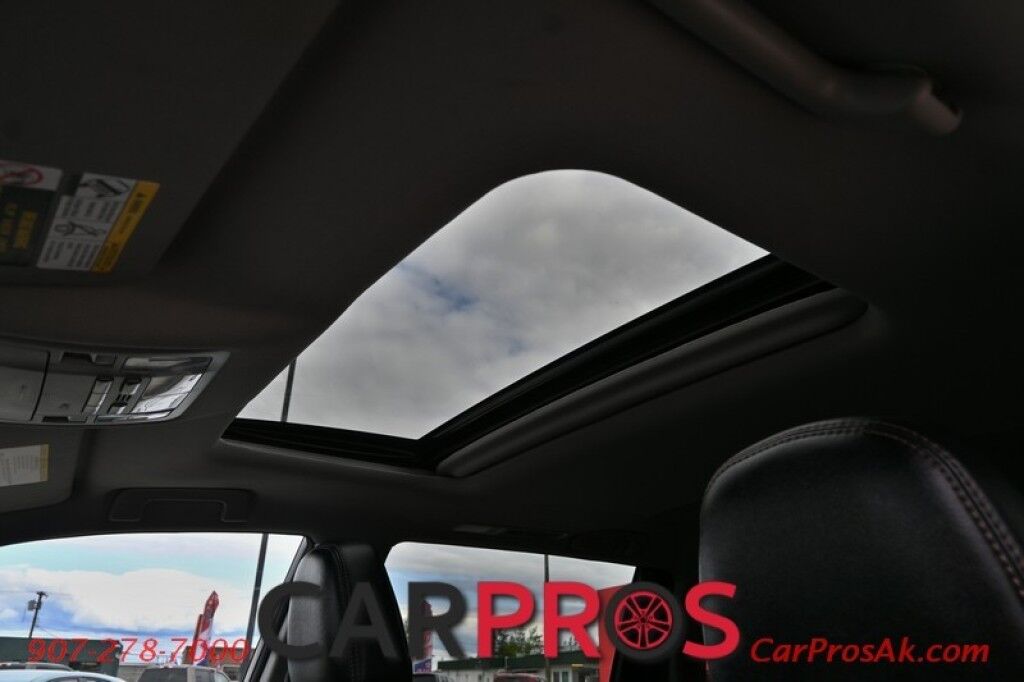2017 Toyota Highlander XLE - 3.5L V6 - Automatic - AWD - Power Leather Heated Seats - Power Windows & Door Locks - Push To Start - Sunroof - Navigation - Backup Camera - 3rd Row Anchorage AK