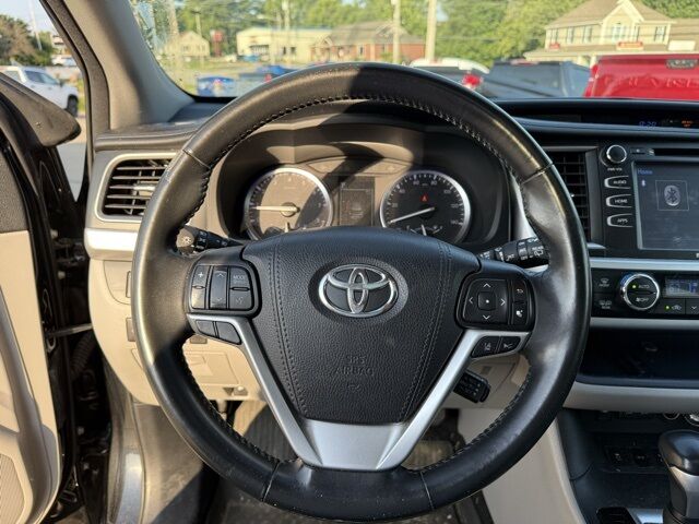 2017 Toyota Highlander XLE Crestwood KY