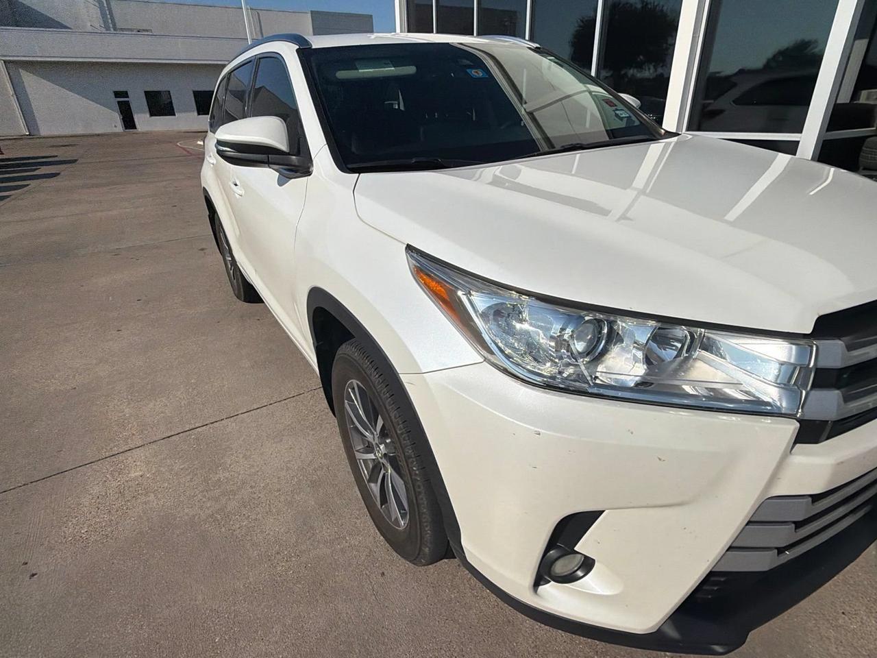 2017 Toyota Highlander XLE Hurst TX