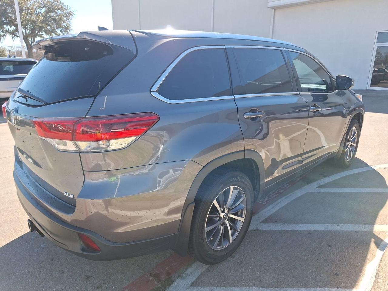 2017 Toyota Highlander XLE Hurst TX