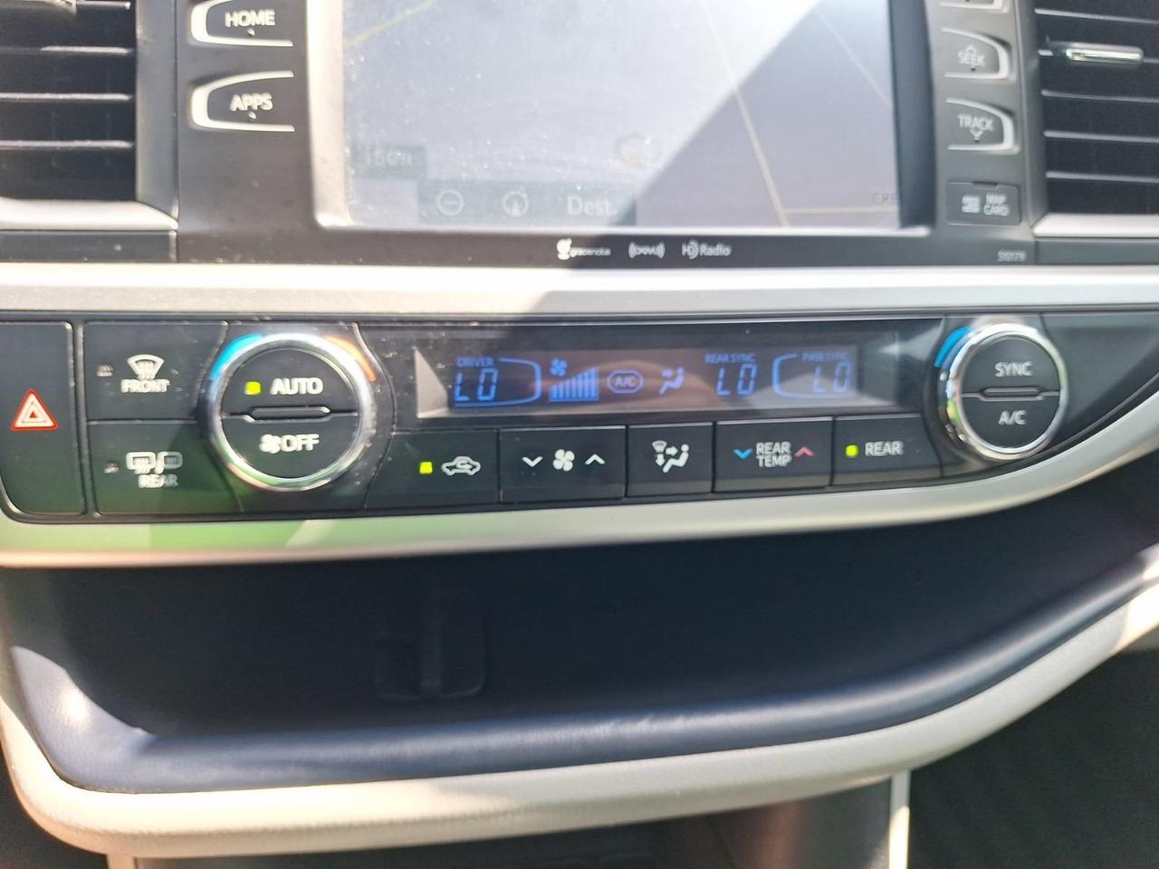2017 Toyota Highlander XLE Hurst TX