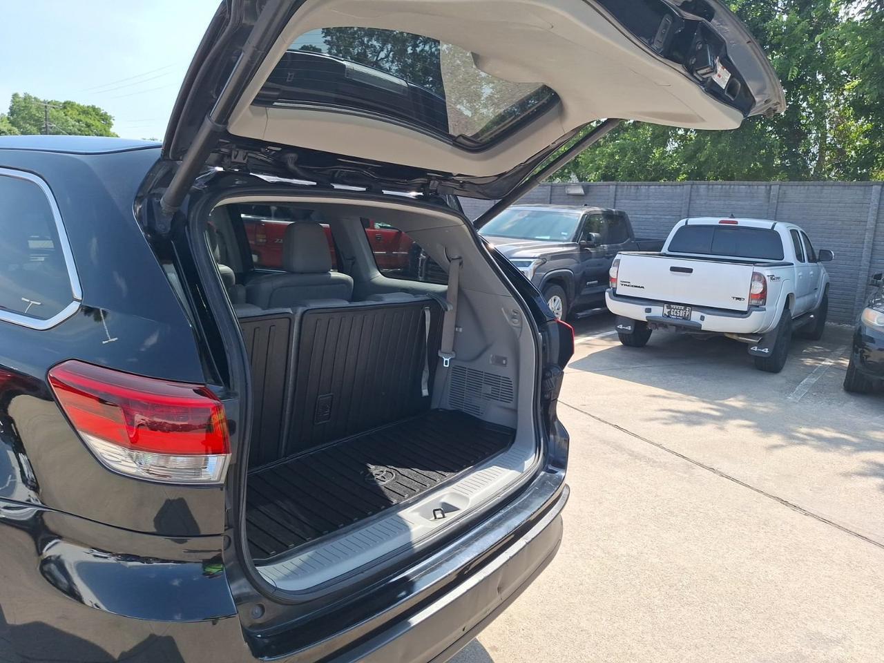 2017 Toyota Highlander XLE Hurst TX