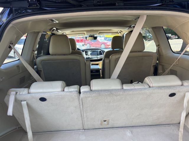 2017 Toyota Highlander XLE - Photo 8