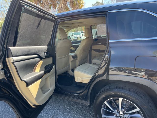 2017 Toyota Highlander XLE - Photo 21