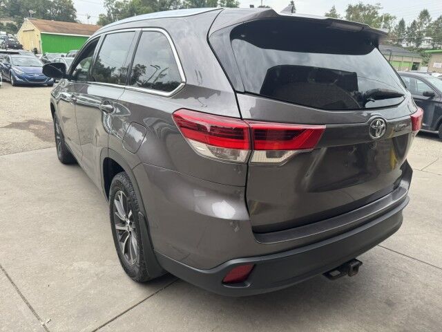 2017 Toyota Highlander XLE North Versailles PA