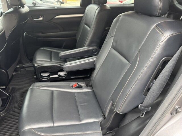 2017 Toyota Highlander XLE North Versailles PA
