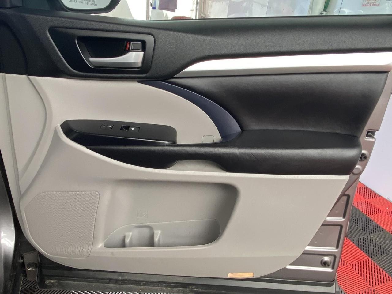 2017 Toyota Highlander XLE Richmond Hill NY