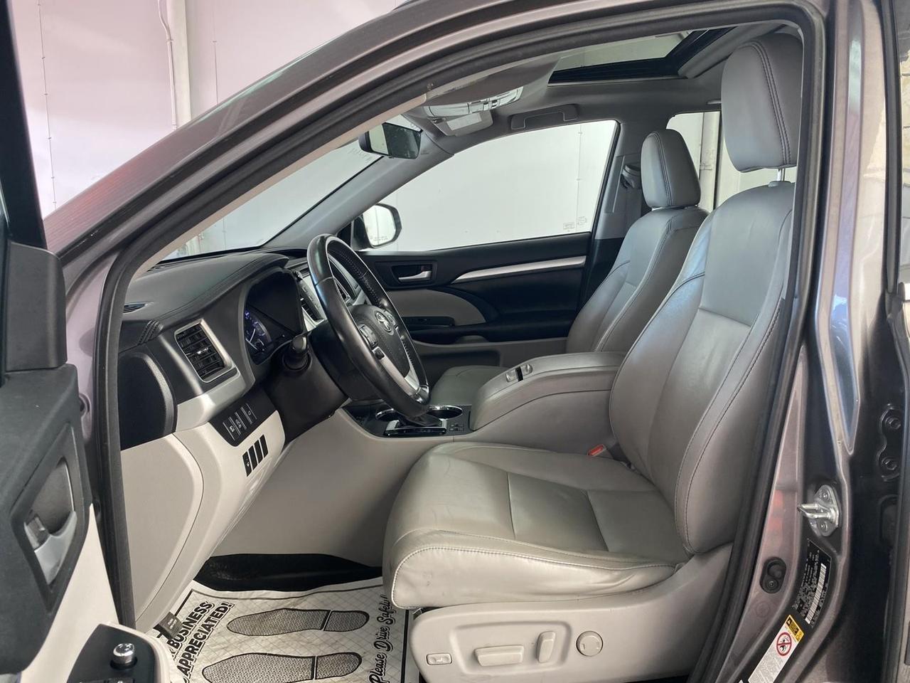 2017 Toyota Highlander XLE Richmond Hill NY