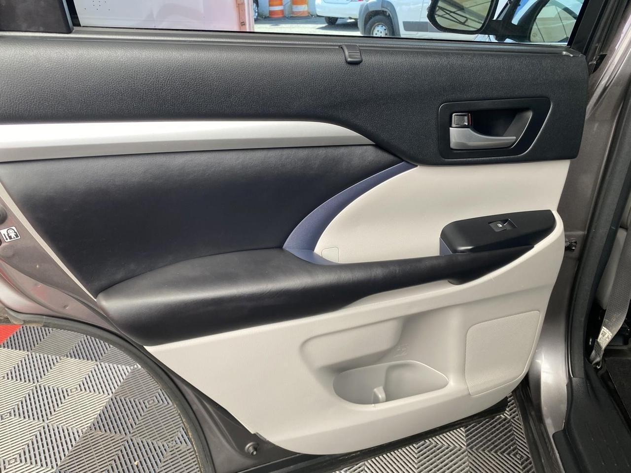 2017 Toyota Highlander XLE Richmond Hill NY