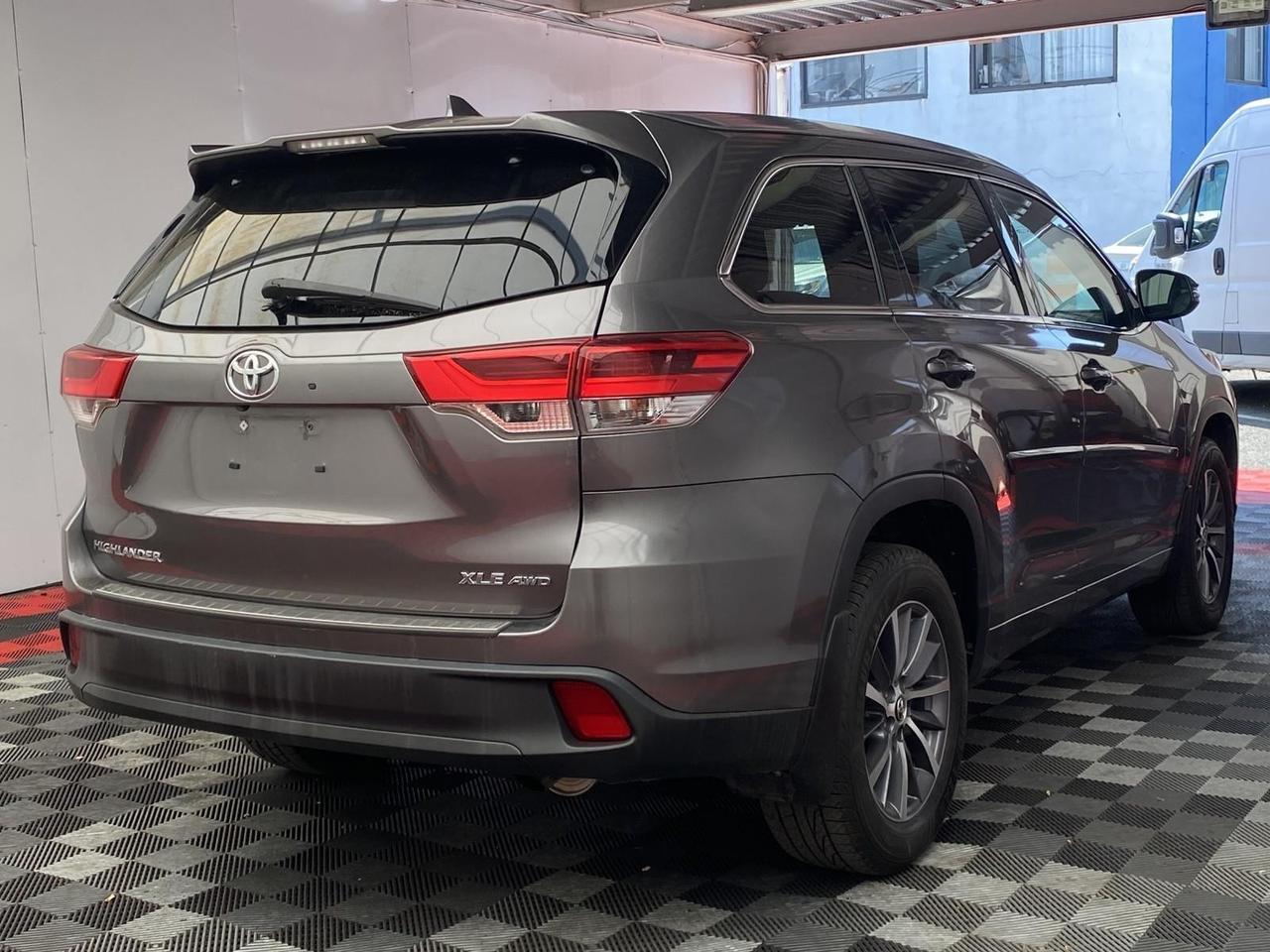 2017 Toyota Highlander XLE Richmond Hill NY