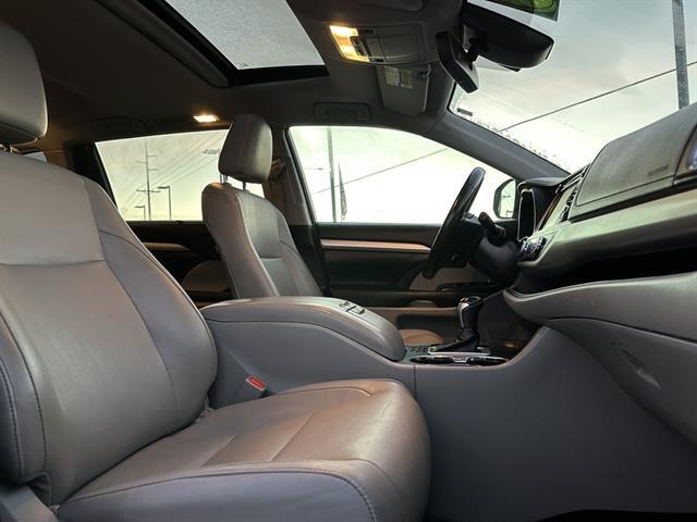 2017 Toyota Highlander XLE Tucson AZ