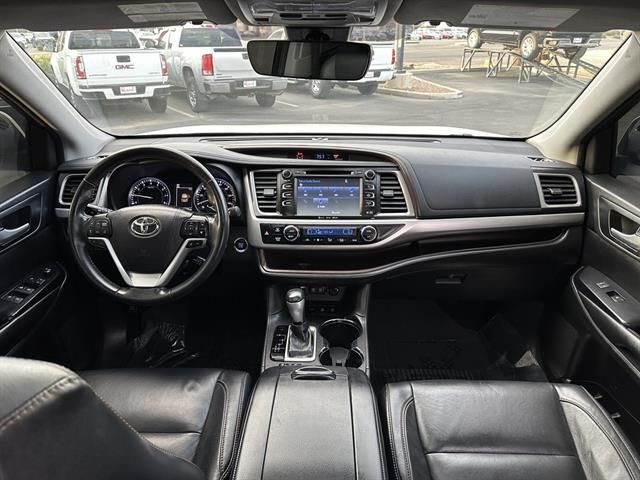 2017 Toyota Highlander XLE Tucson AZ