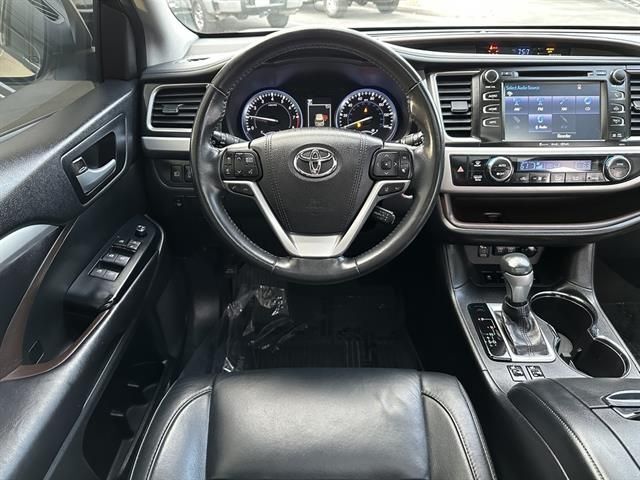 2017 Toyota Highlander XLE Tucson AZ